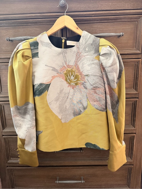 New York & Company Tops - New York & Company Olive Floral Puff-Sleeve Blouse